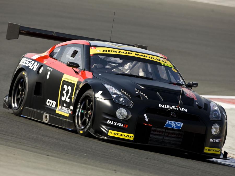  Nissan GT-R GT3 by Nismo 2012 года  (фото 10 из 14)